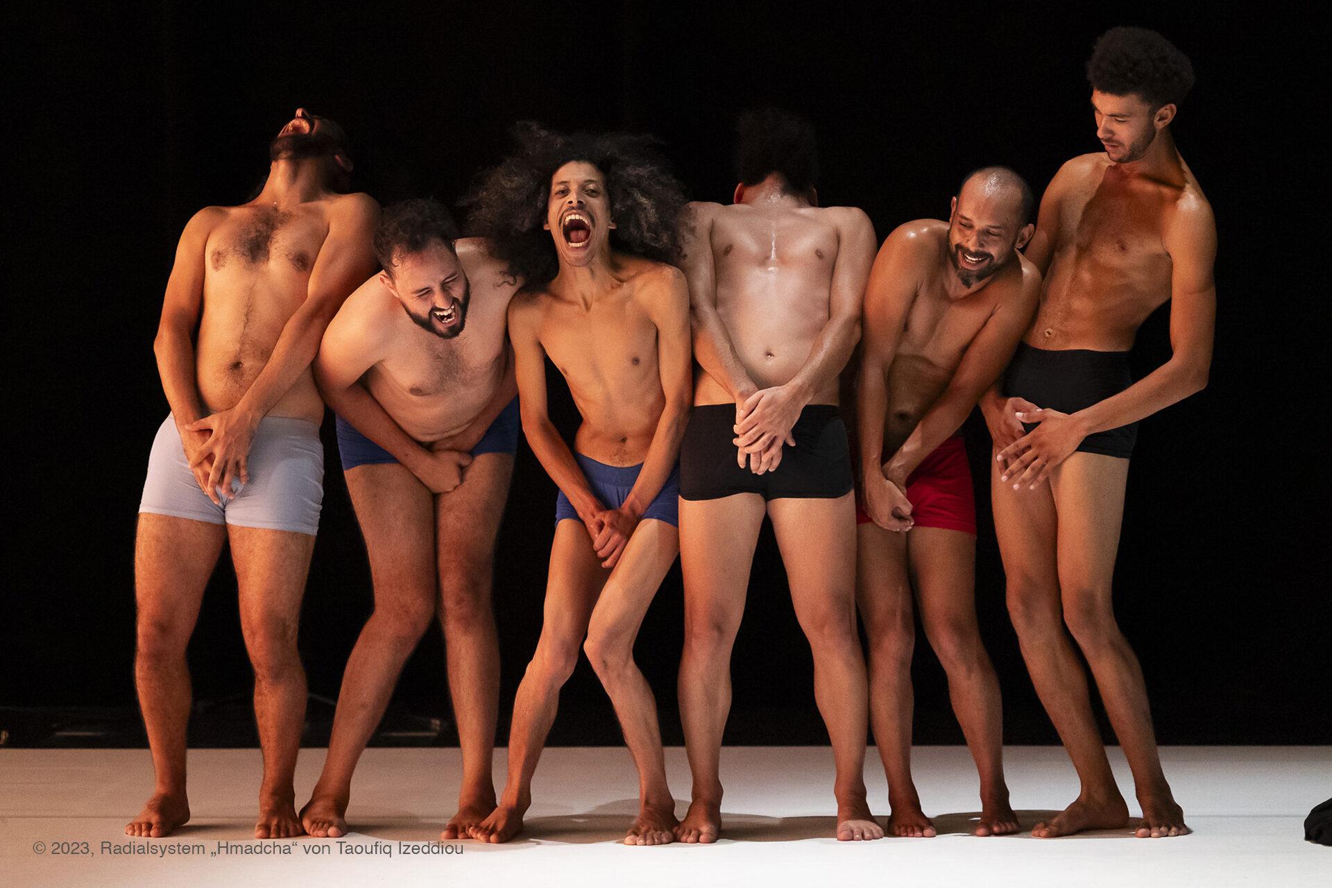 "Hmadcha" - Taoufiq Izeddiou