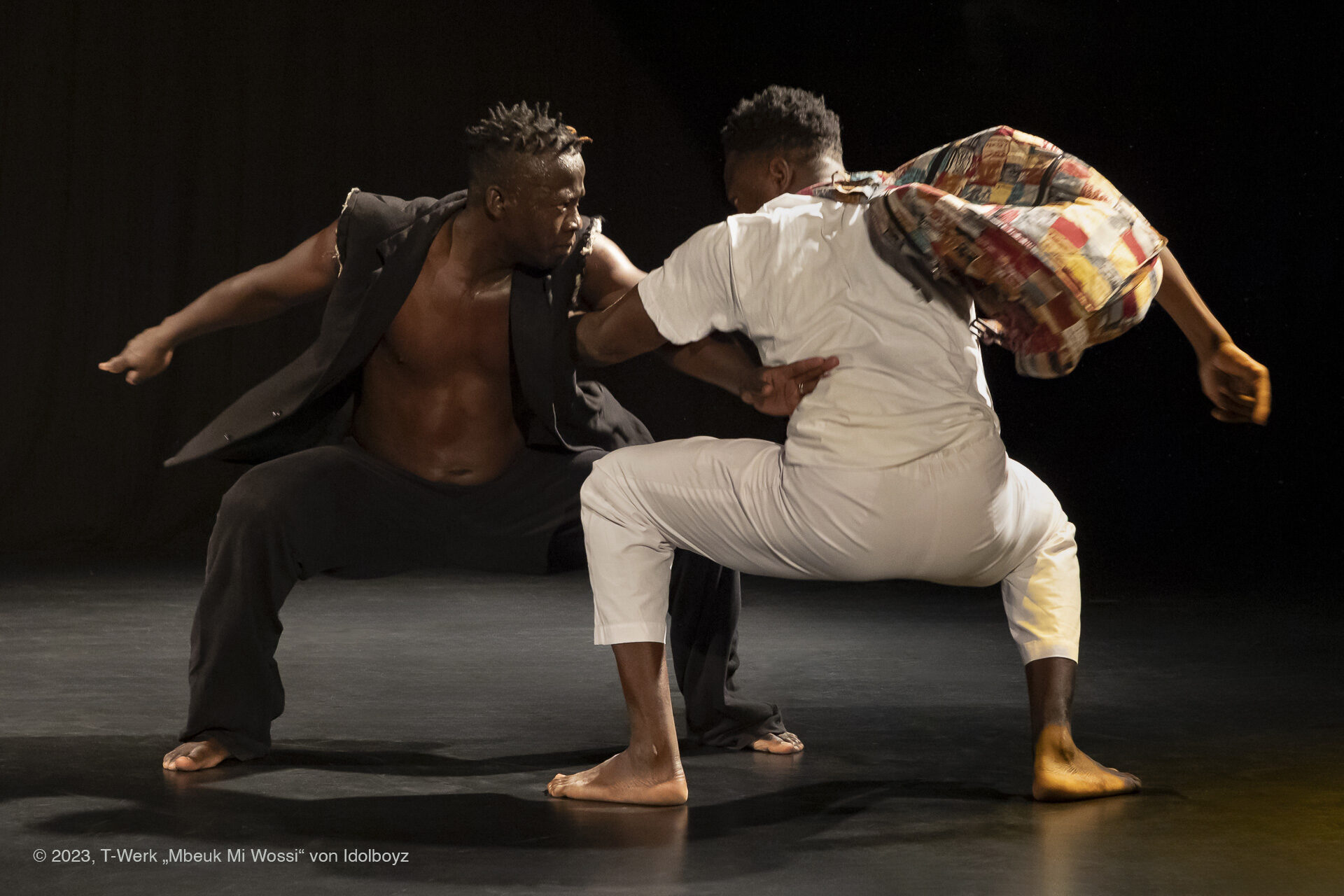 Mbeuk Mi Wossi - Idolboyz